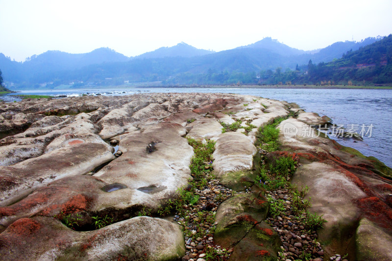 岩石河流喀斯特风景背景自然户外