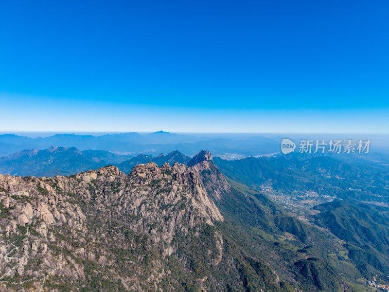 祖国大好河山灵山航拍图