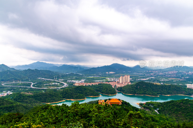 珠海金台寺与黄杨山