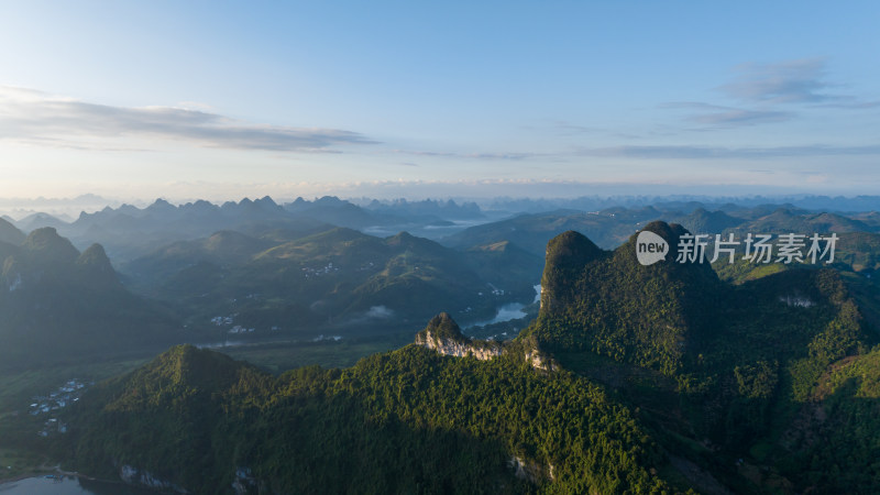 广西桂林山水 蓝天白云 美丽中国