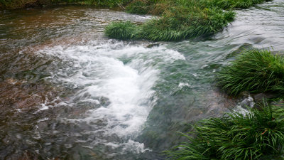 大自然天然山泉泉水流水小溪溪流