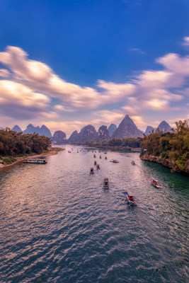 广西桂林阳朔遇龙河风景