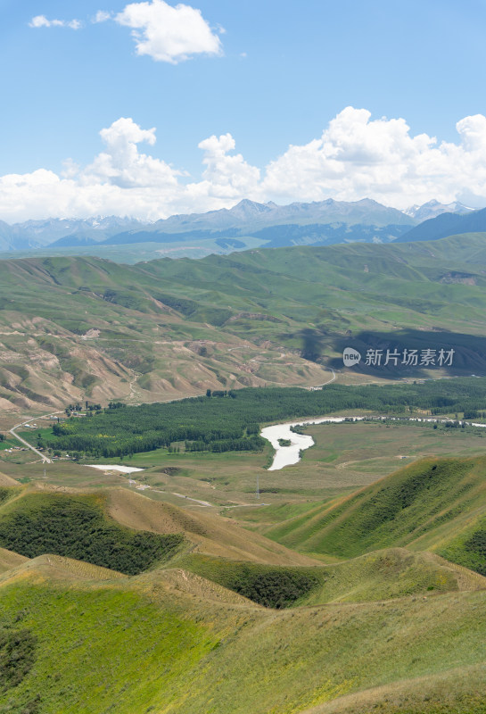 新疆琼库什台风景