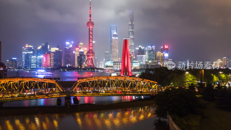 上海苏州河外白渡桥夜景