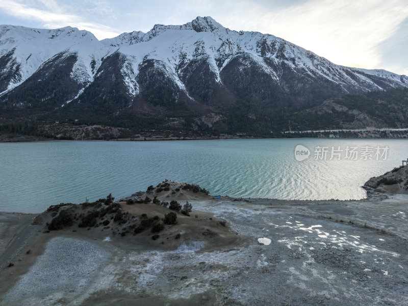 西藏昌都然乌湖来古雪山冰湖高空航拍