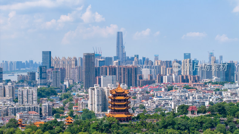 武汉地标黄鹤楼蓝天白云城市风光建筑航拍