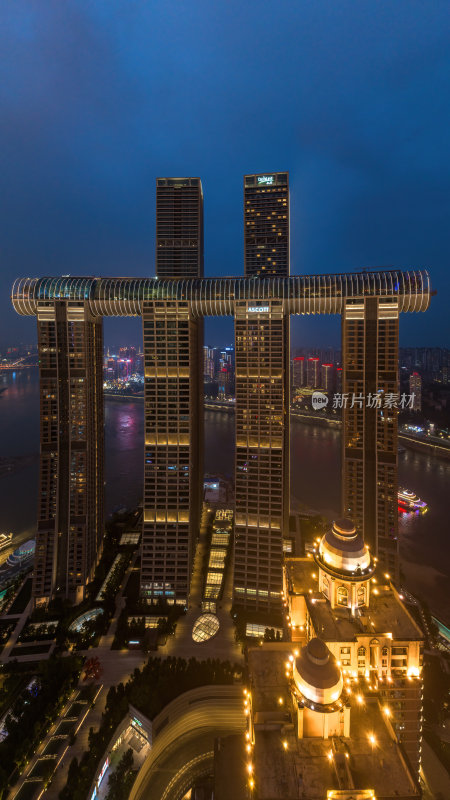 重庆朝天门来福士办公楼商场日落夜景航拍