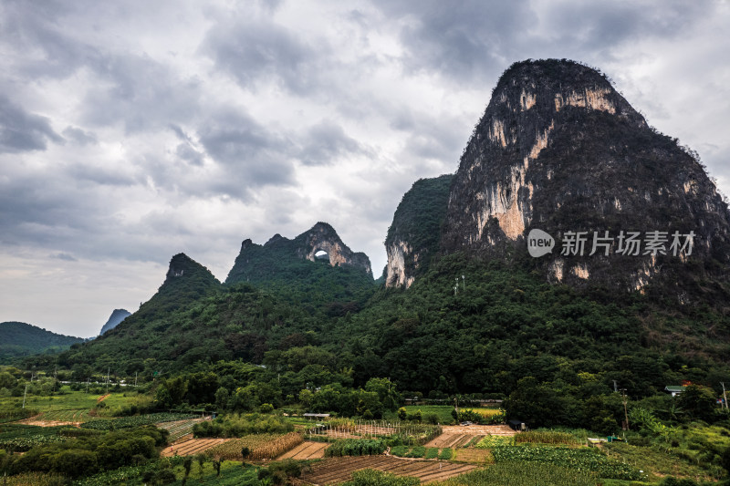 桂林阳朔漓江山水自然风光航拍