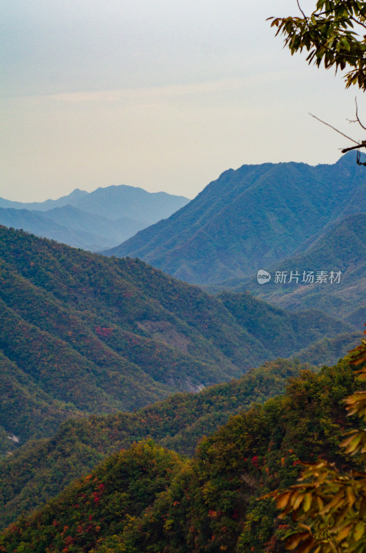 河南省洛阳白云山九龙潭秋天风景