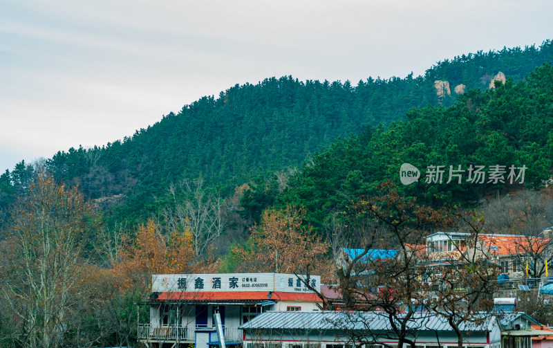 青岛崂山北九水，秋日的山峰