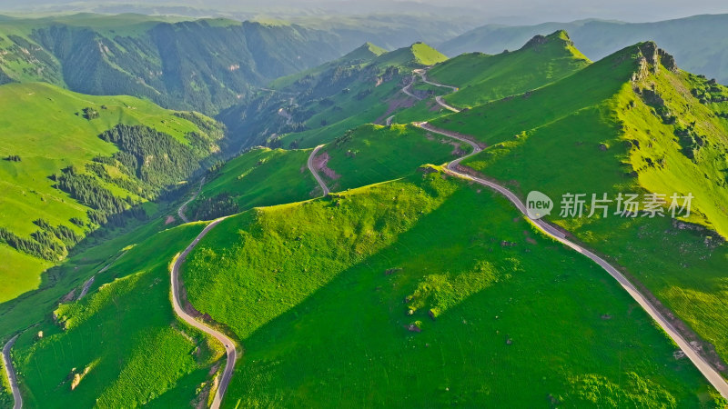 新疆天山山脉独库公路航拍