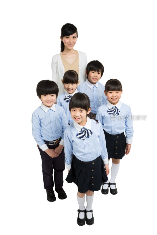 小学生和年轻女老师合影