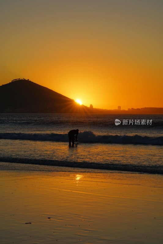 南非开普敦，Bloubergstrand Beach的日落