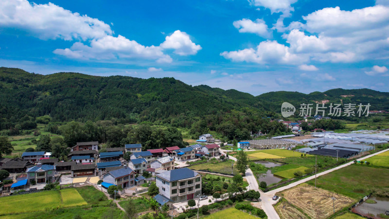 山川丘陵农田农业种植美丽乡村航拍图