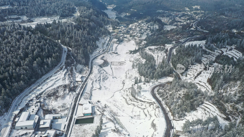 贵州山区雪景乡村