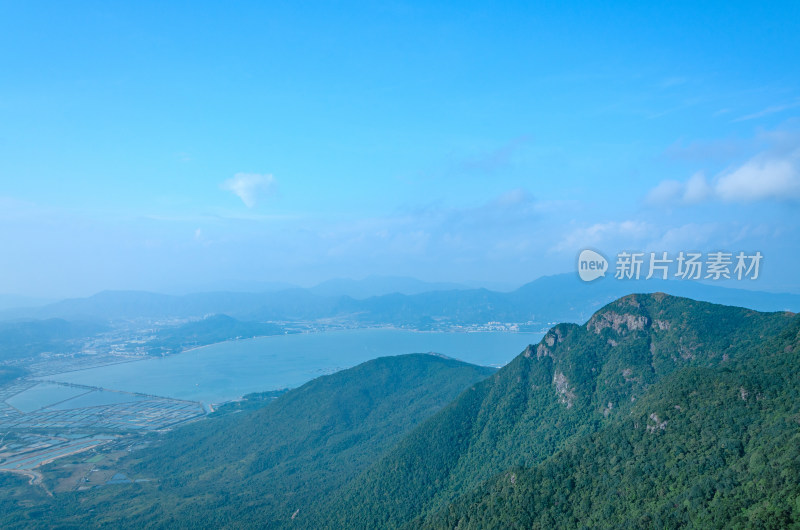 深圳大鹏半岛七娘山俯瞰海湾远山自然风光