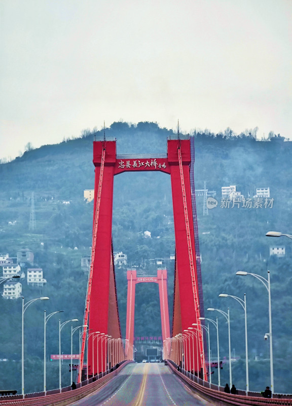 重庆忠县长江大桥远景