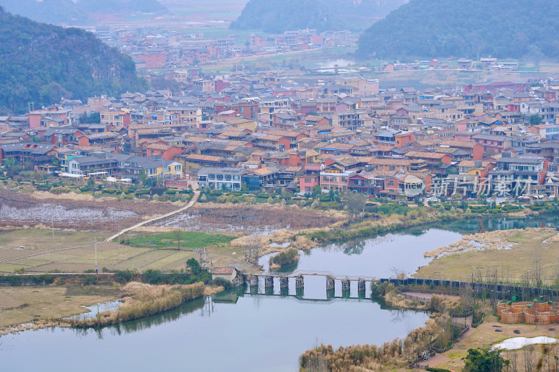 云南普者黑风景区，青龙山，俯瞰风景