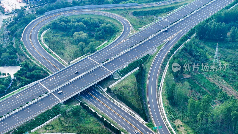 京台高速公路枣庄段收费站