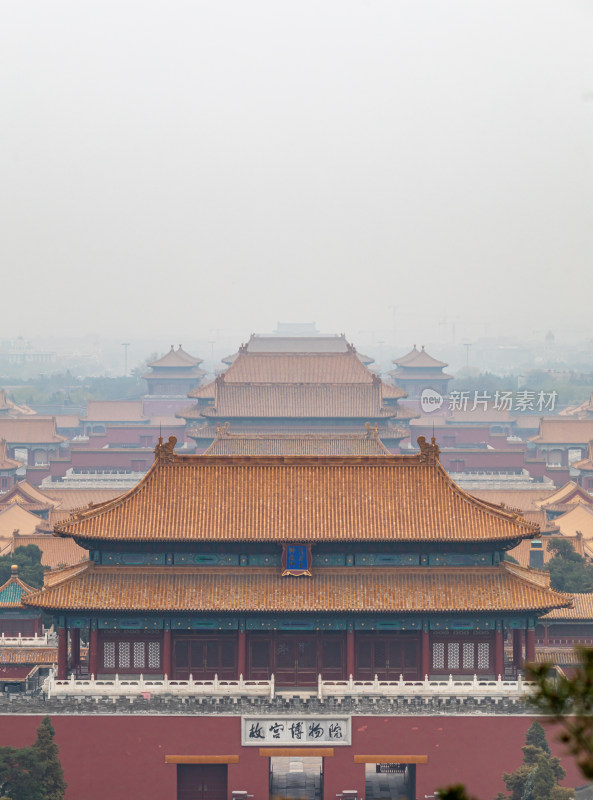 北京景山公园看故宫博物院建筑景观