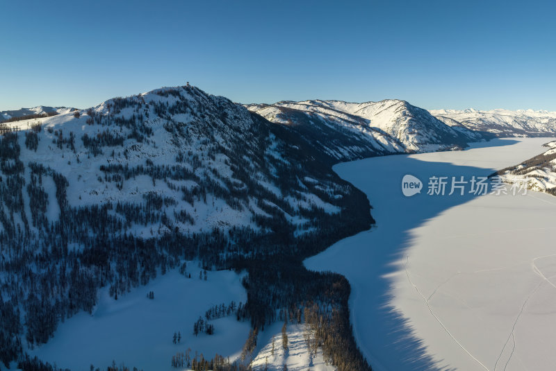 新疆北疆阿勒泰喀纳斯冬季雪景童话世界航拍