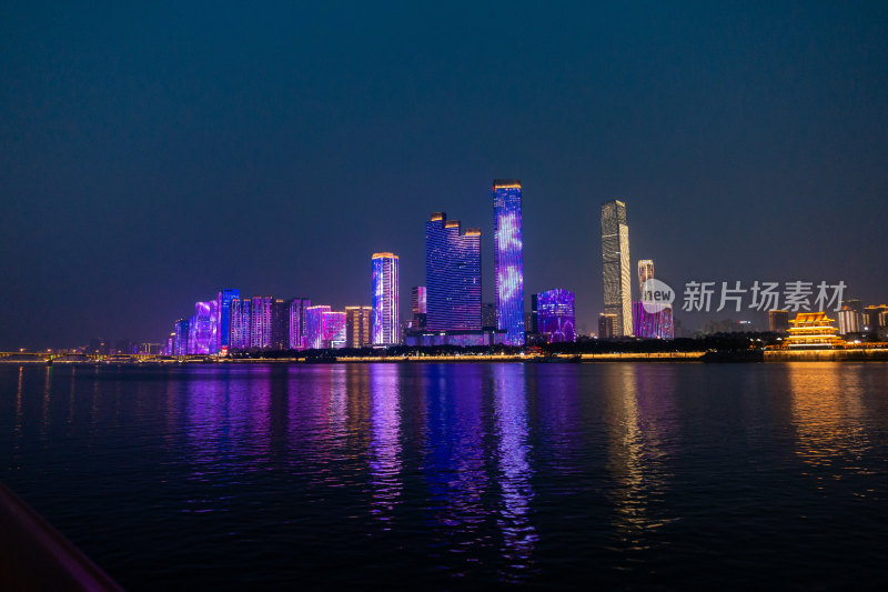 长沙市湘江夜景地标建筑灯光秀