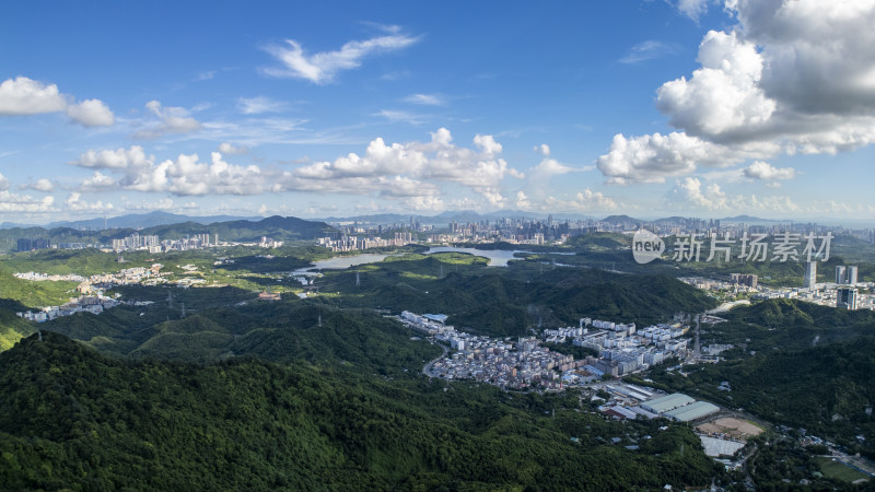 航拍深圳南山麻磡社区风光