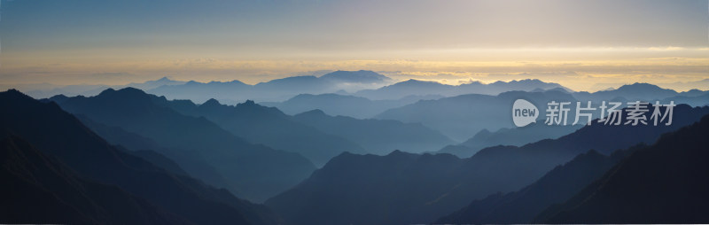 群山高山山脉山峦风光宽幅图片