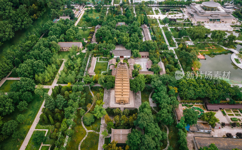 陕西西安小雁塔古建筑景观风光