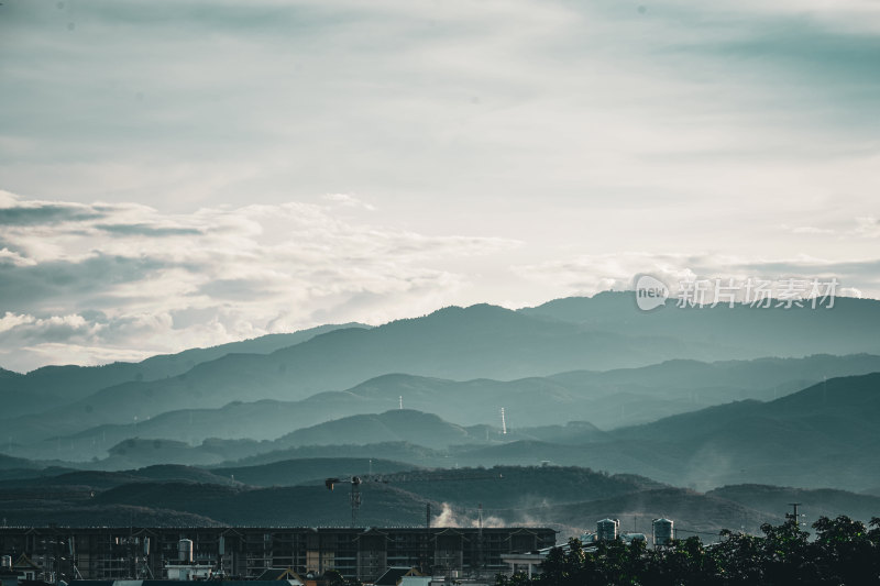 无人机城市风光蓝天白云