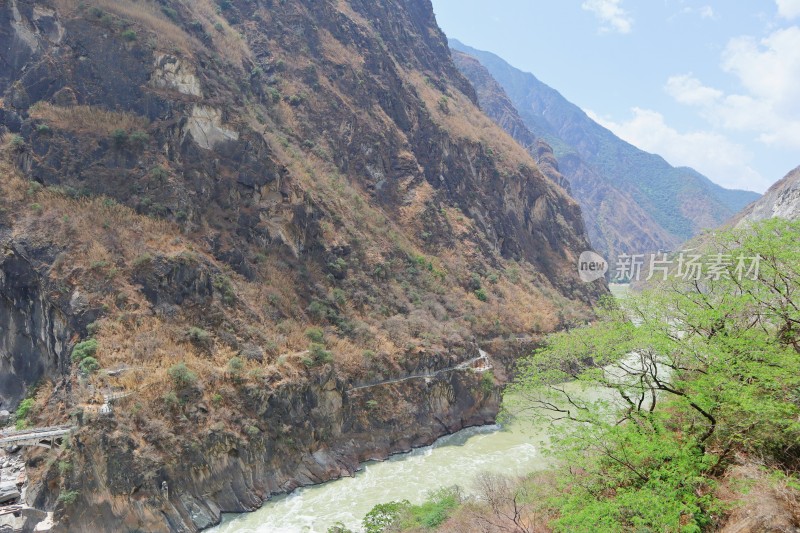 虎跳峡旅游风景