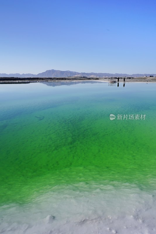 青海，大柴旦翡翠湖——硫酸镁亚型盐湖