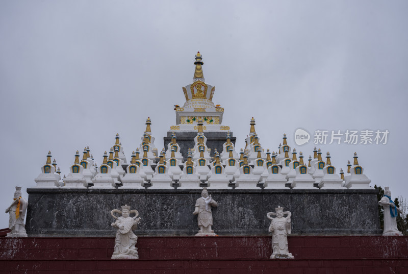 香格里拉百鸡寺塔林