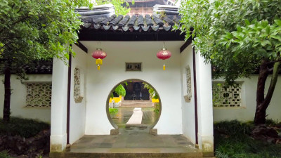 寺庙下雨素材苏州北寺塔实拍