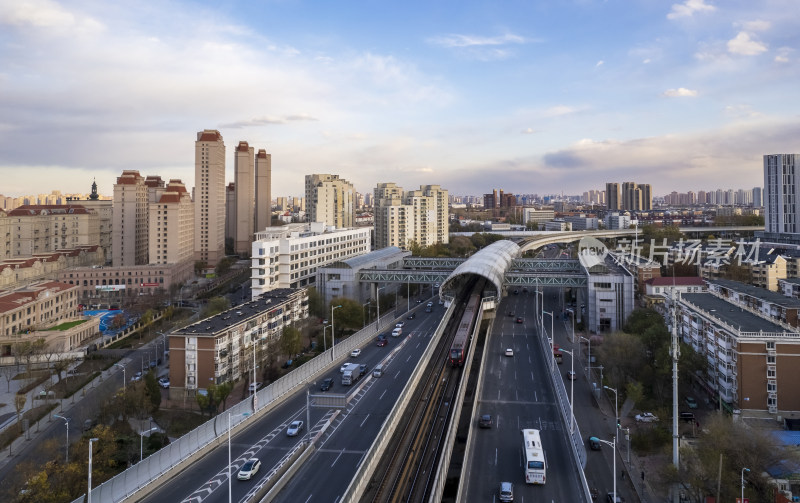 天津海河复兴门地铁站海津大桥城市交通风光