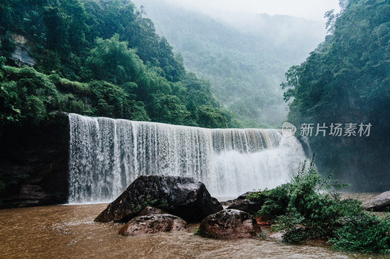 遵义赤水大瀑布景区美人梳瀑布