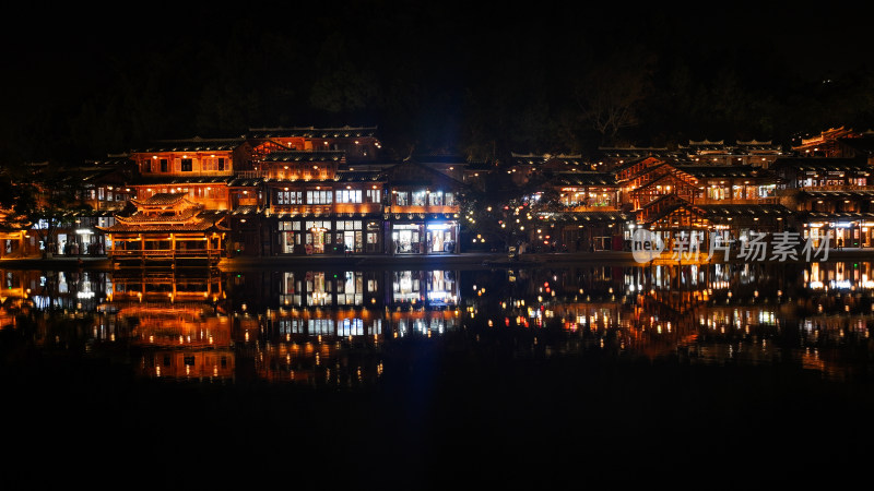 贵州兴义市峰林布依景区夜景