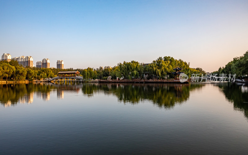 山东德州董子园风景区黄昏景点景观