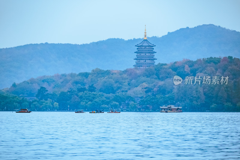 浙江杭州西湖风景名胜区雷峰塔秋景