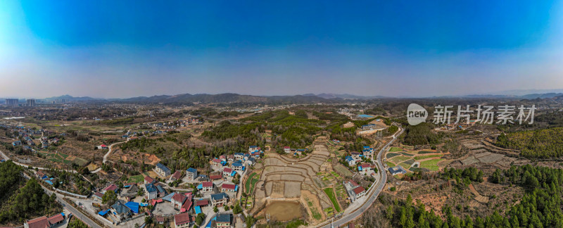 山川丘陵农村航拍全景图