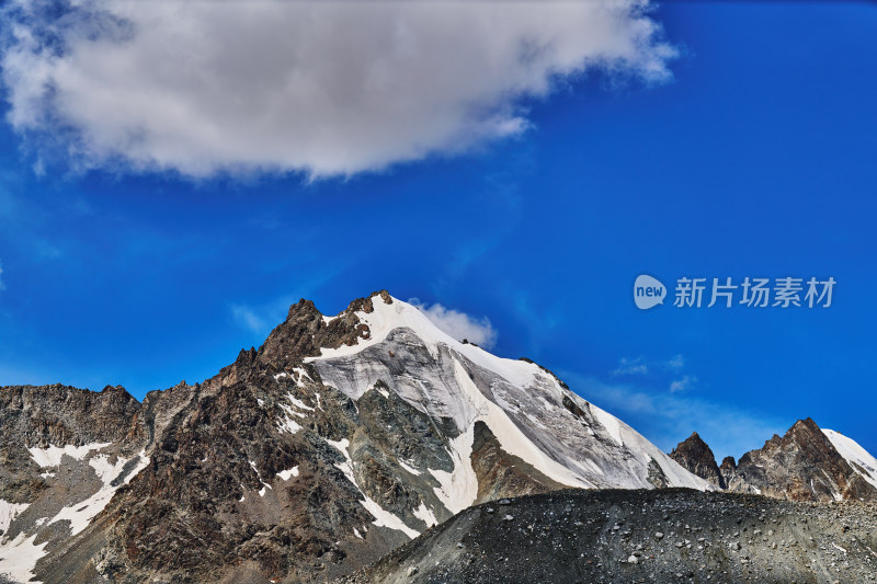 哈希勒根达坂的风光美景