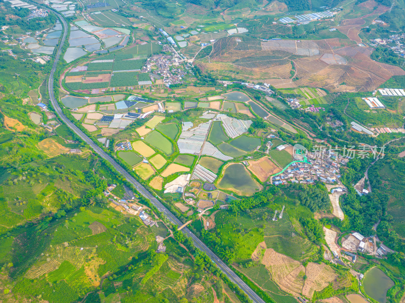 航拍天空高山农田田园村寨风光