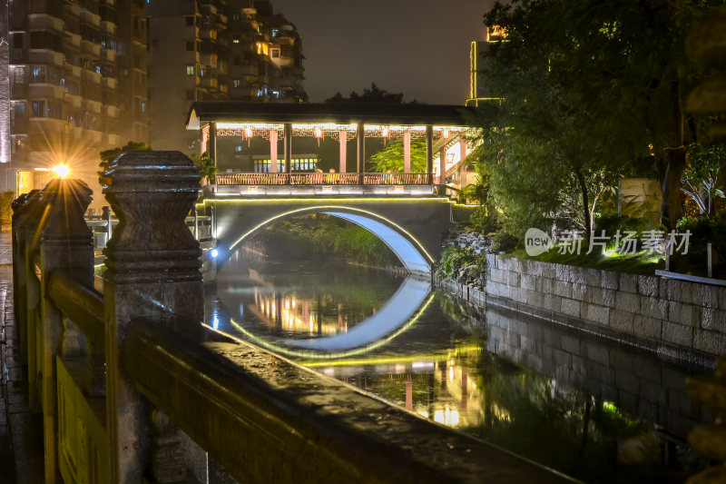 荔湾湖公园夜景