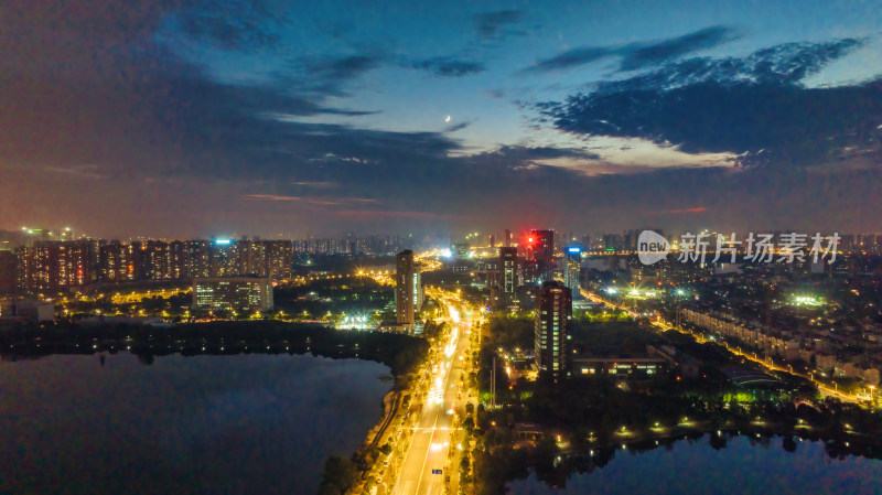 武汉东西湖区金银湖联通路城市夜晚