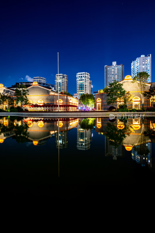 中共一大会址太平湖夜色倒影景观