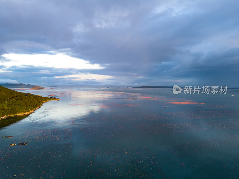 大海海洋清晨航拍图