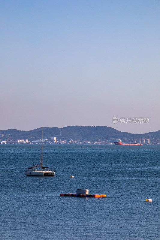 山东烟台芝罘湾烟台山海滨海岸风光