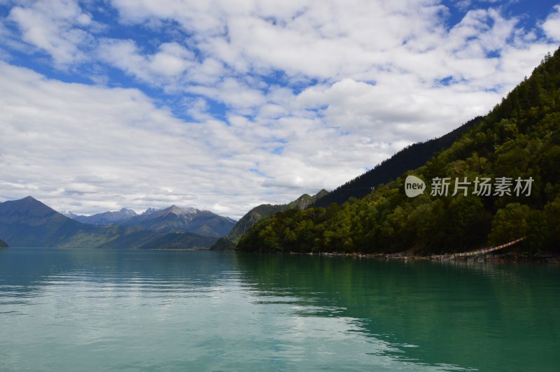 西藏巴松措景区风景