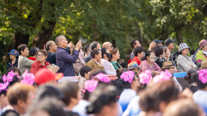 乌鲁木齐人民公园迎中秋庆国庆文艺汇演活动