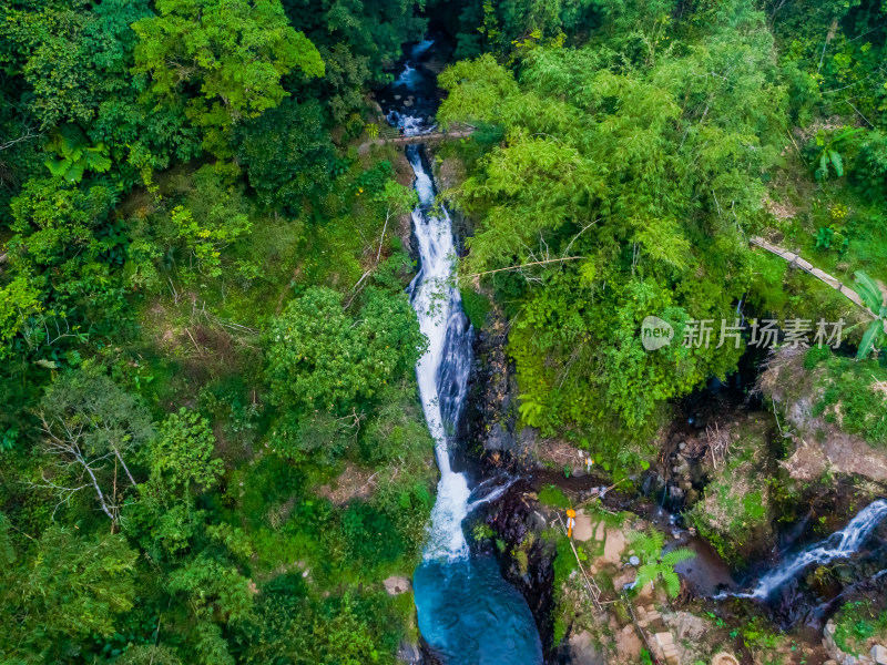 印尼巴厘岛热带雨林瀑布航拍